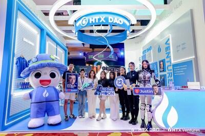 At the booth, futuristic robot cosplayers and immersive interactive activities delivered guests an unprecedentedly enjoyable experience. (PRNewsfoto/HTX DAO)